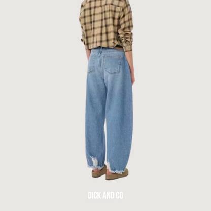 LucyMW Loose Barrel Jeans