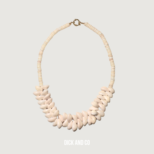 BONNIE STUDIOS Luc Witte Schelpen Ketting in de kleur beige