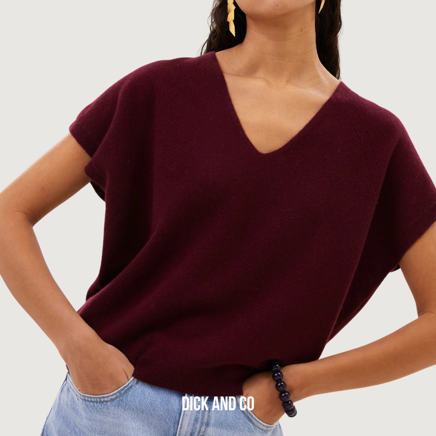 Sil v-neck pullover