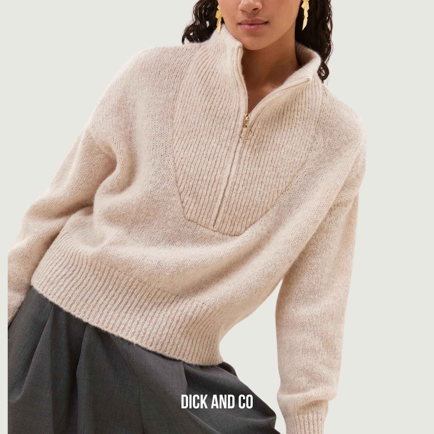Boxy Beu Pullover