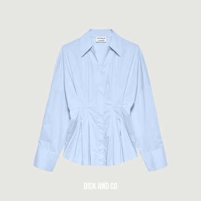 Blouse with waist pleats