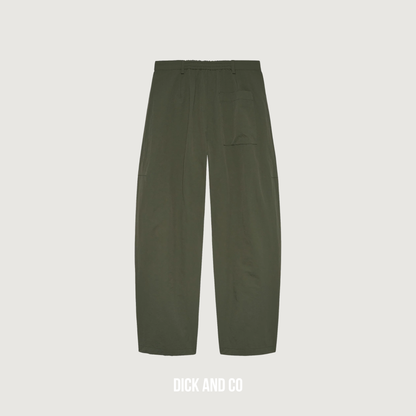 Barrel shaped trousers