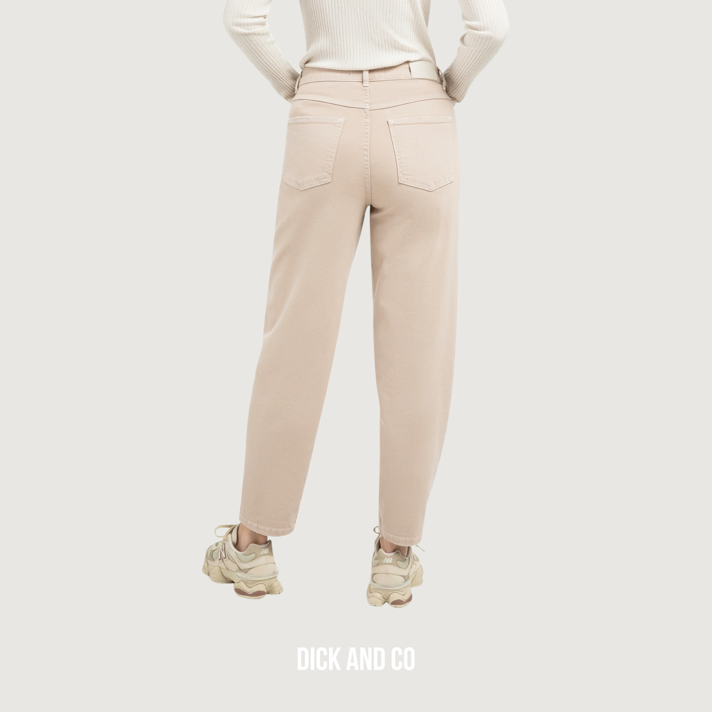 High-waist jeans (01-311122-601)