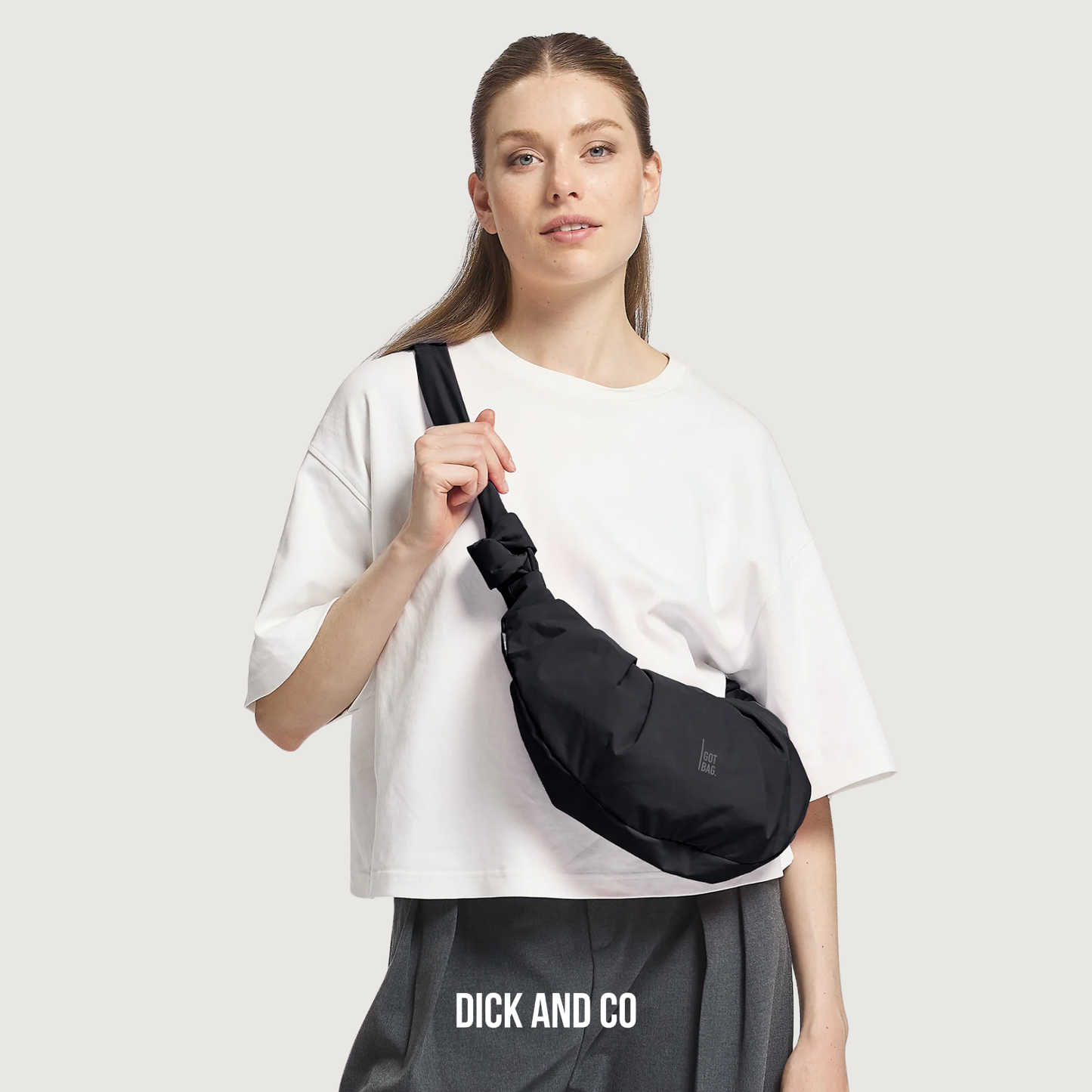 Pleat Moon Bag Small