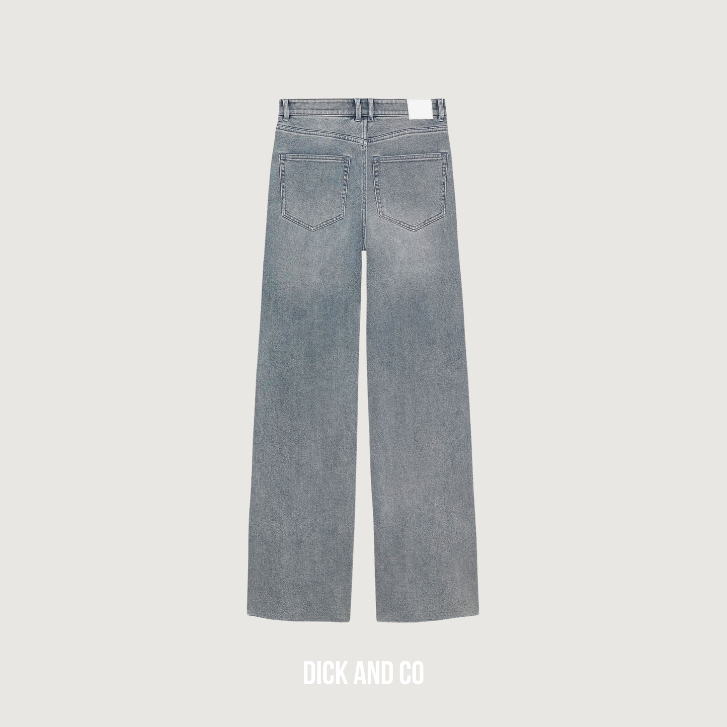 Loose fit jeans