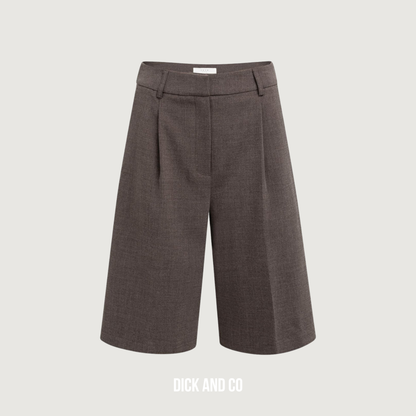 Bermuda met hoge taille en plooien