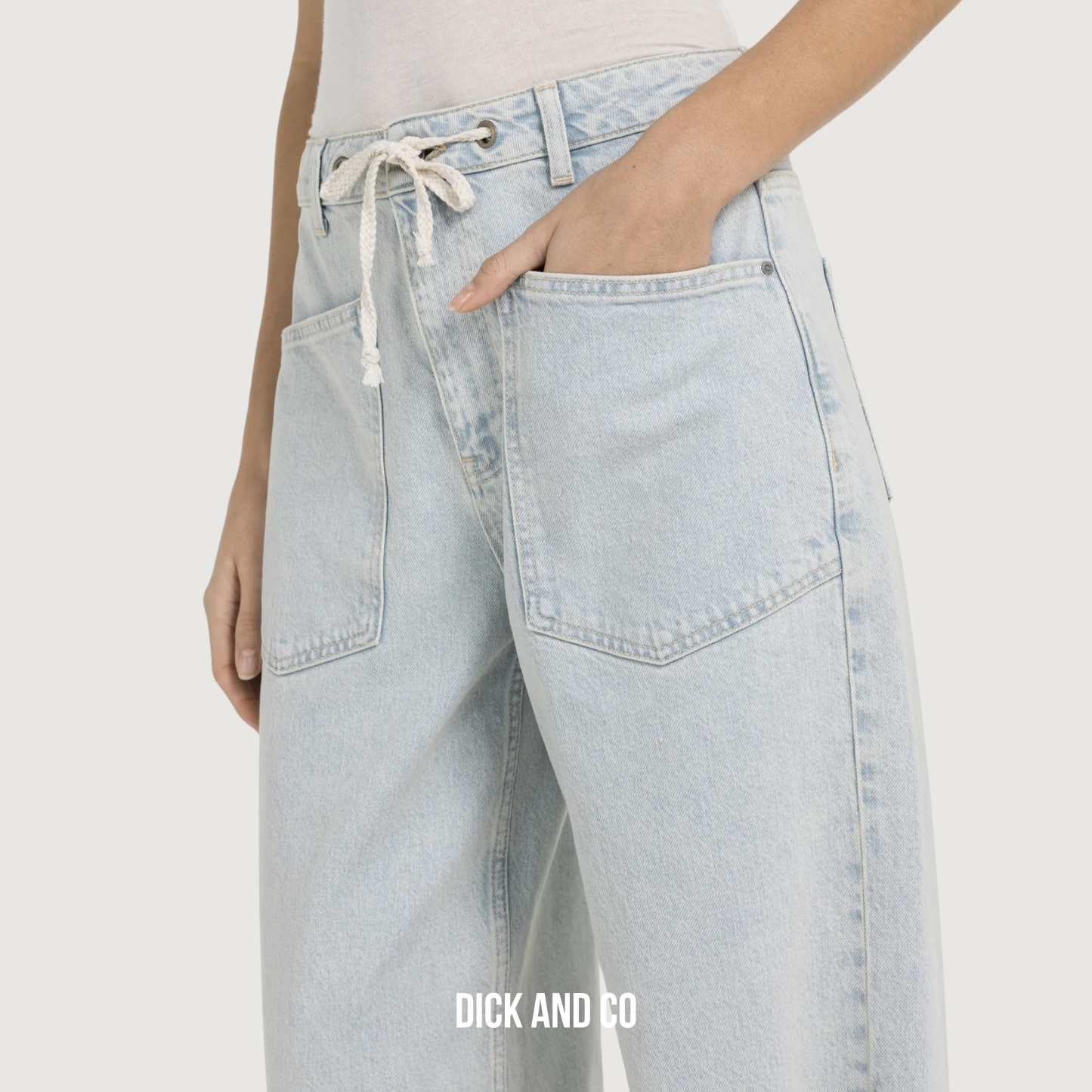 Gekleurde denim met koordsluiting