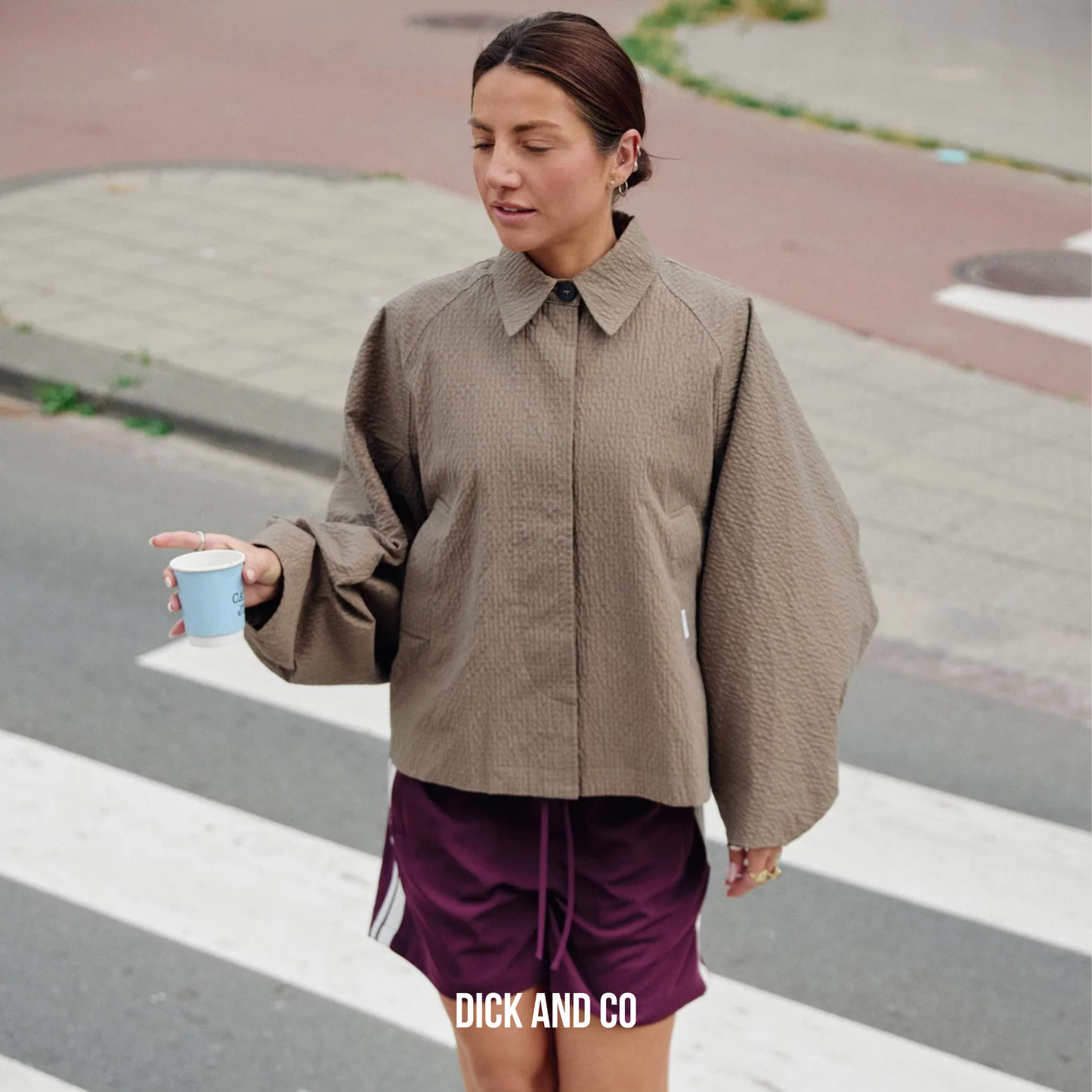Check cape jacket