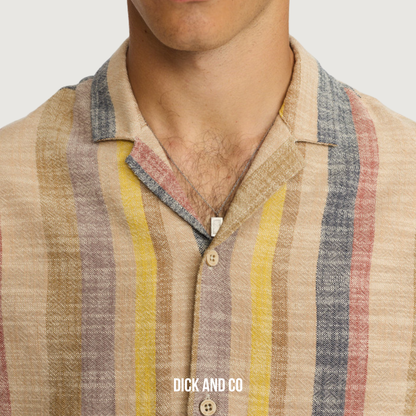 Short-sleeved shirt