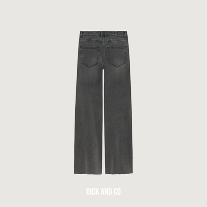 Loose fit jeans