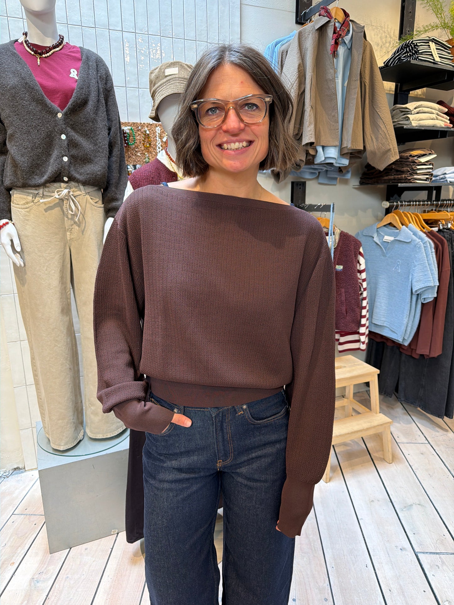 Open Neck Structure Knit