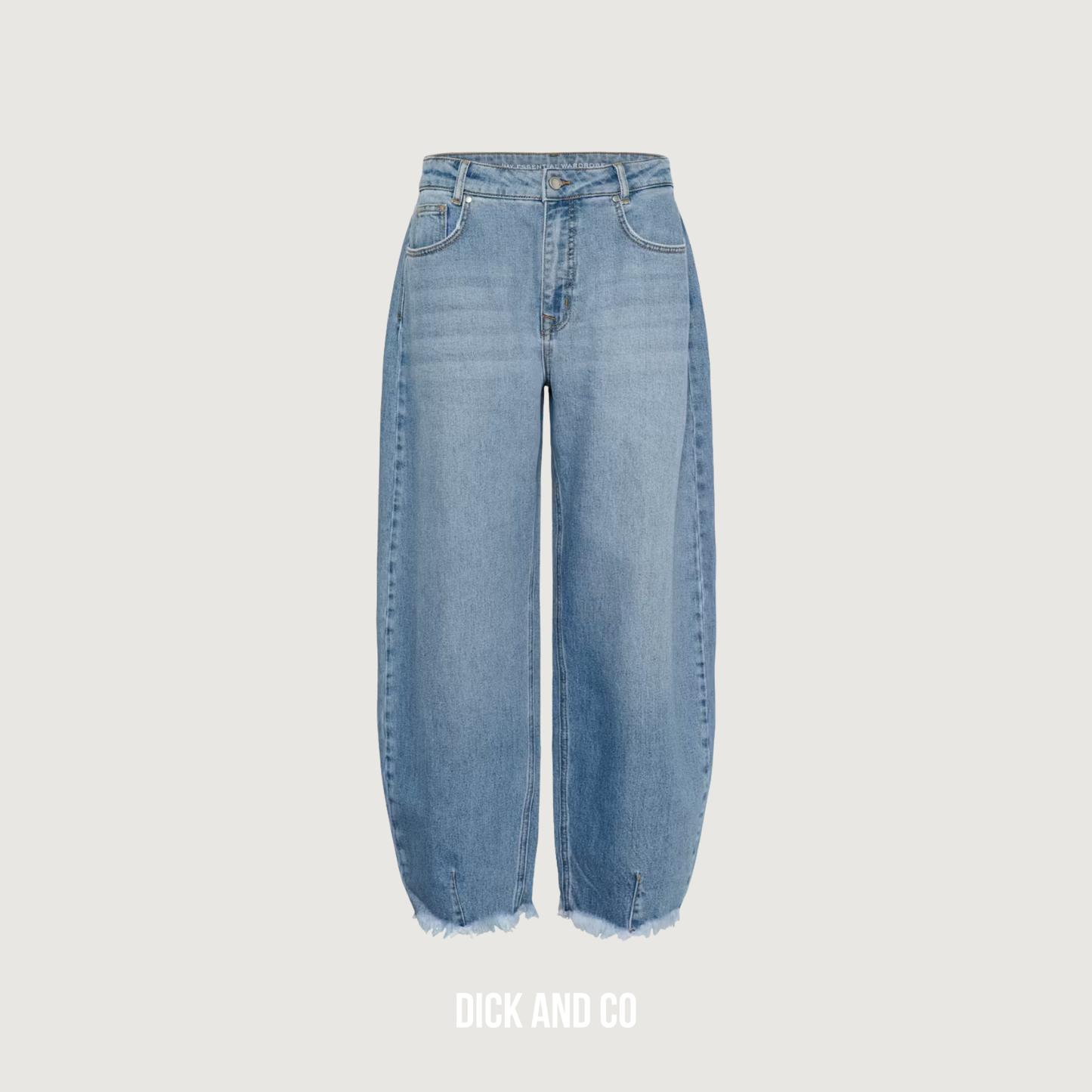 LucyMW Loose Barrel Jeans