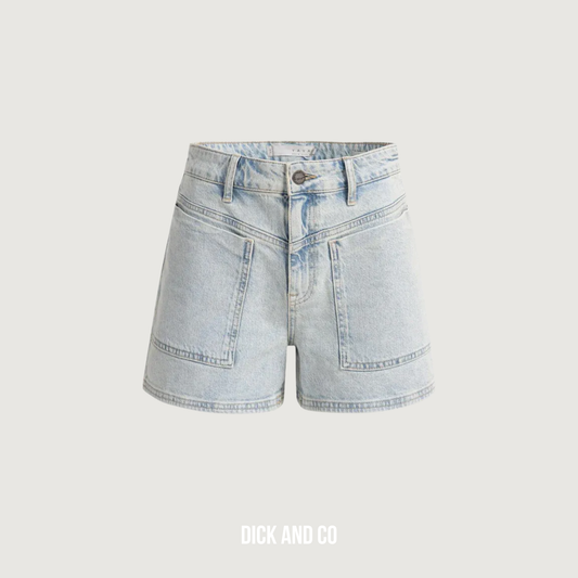 Short met zakdetails en rafelige zoom