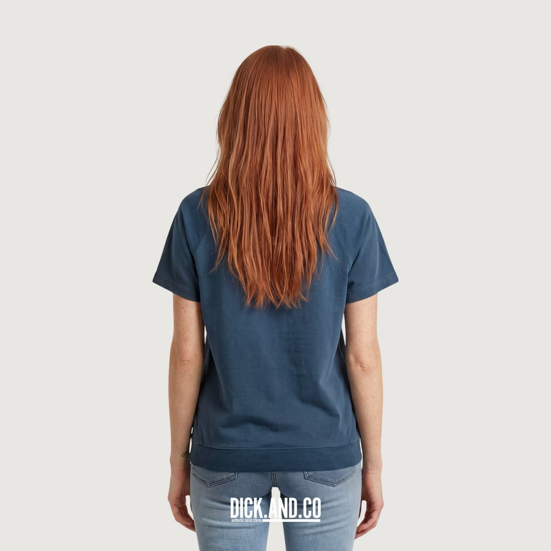 G-STAR Raglan t-shirt in Blauw, gedragen door een model, achteraanzicht