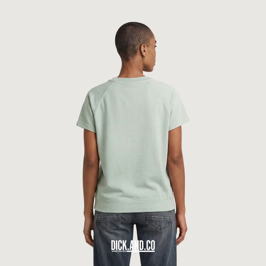 G-STAR Raglan t-shirt in Groen, gedragen door een model, achteraanzicht