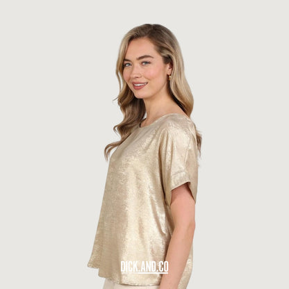NUKUS Irene top Shiny in Gold (goud), zijaanzicht