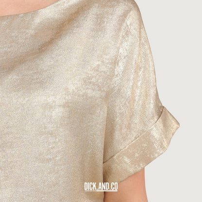 NUKUS Irene top Shiny in Gold (goud), detailopname