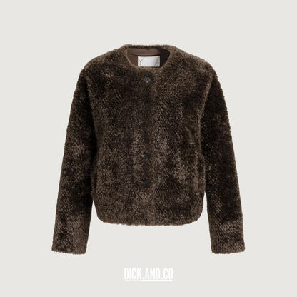 YAYA Oversized korte jas van imitatiebont met knopen in Bruin, vrijstaand vooraanzicht